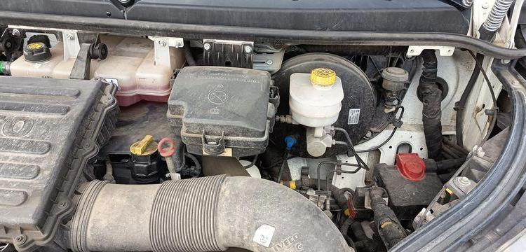 IVECO DAILY 6 CCB 35C16 3,0D 16V 160 CV  EQUIPE BRAS AMPLIROL + 3 BENNES BLANC GB-958-PW