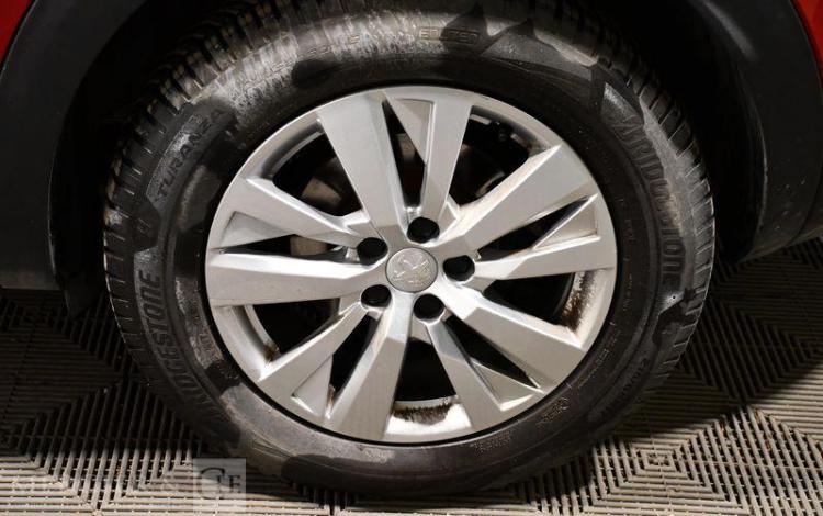 PEUGEOT 3008 1.5 BLUEHDI 130ch STYLE EAT ROUGE GE-979-JR