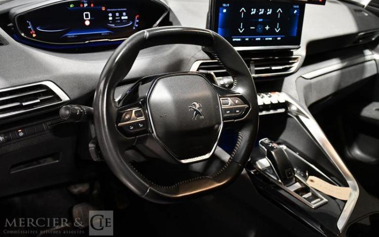 PEUGEOT 3008 1.5 BLUEHDI 130ch STYLE EAT ROUGE GE-979-JR