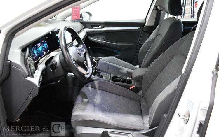 VOLKSWAGEN GOLF VIII SOCIETE 2.0 TDI 115ch LIFE BUSINESS 1ST REVERSIBLE BLANC GF-761-NR