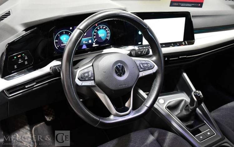 VOLKSWAGEN GOLF VIII SOCIETE 2.0 TDI 115ch LIFE BUSINESS 1ST REVERSIBLE BLANC GF-761-NR