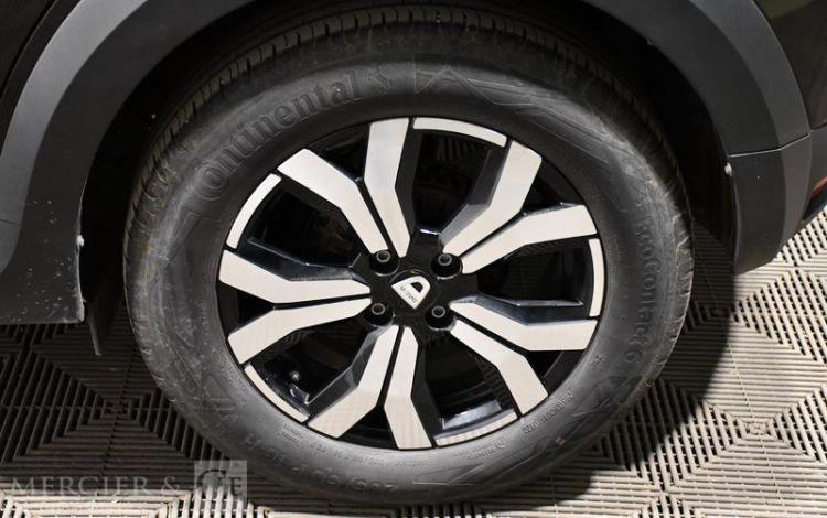 DACIA SANDERO STEPWAY CONFORT ECO-G 100 NOIR GG-801-JP