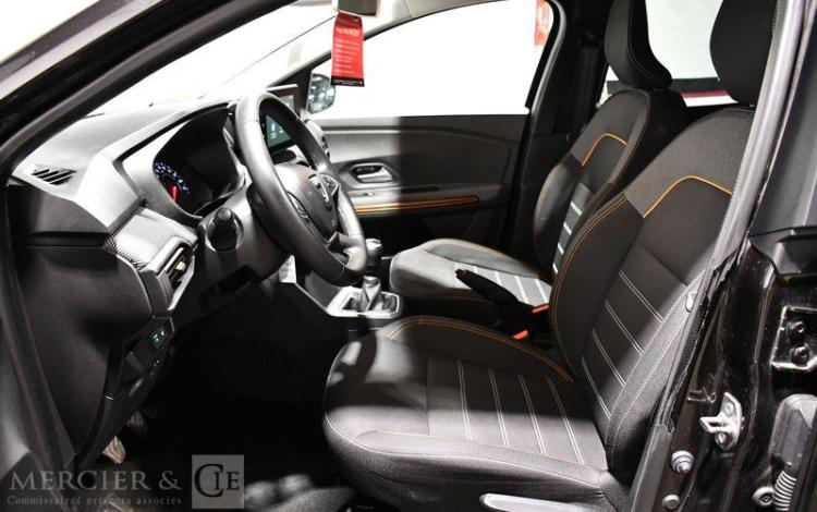 DACIA SANDERO STEPWAY CONFORT ECO-G 100 NOIR GG-801-JP
