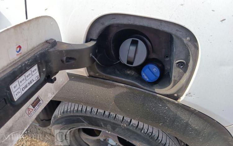 CITROEN C3 AIRCROSS SOCIETE 1.5 BLUEHDI 110ch FEEL PACK BUSINESS BLANC GG-882-MH