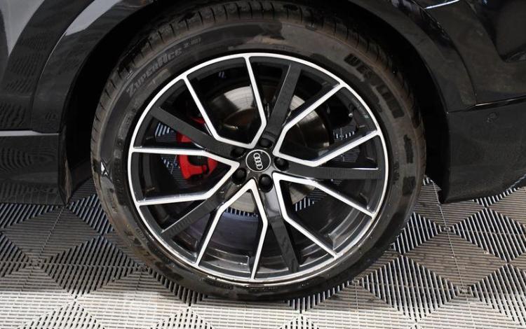 AUDI Q8 60 TFSI 462 TIPTRONIC 8 QUATTRO NOIR GH-892-XH