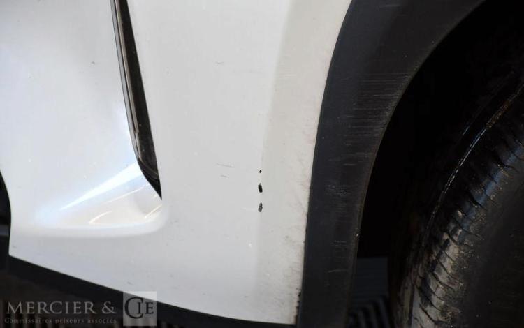 TOYOTA YARIS CROSS BLANC GJ-210-CQ