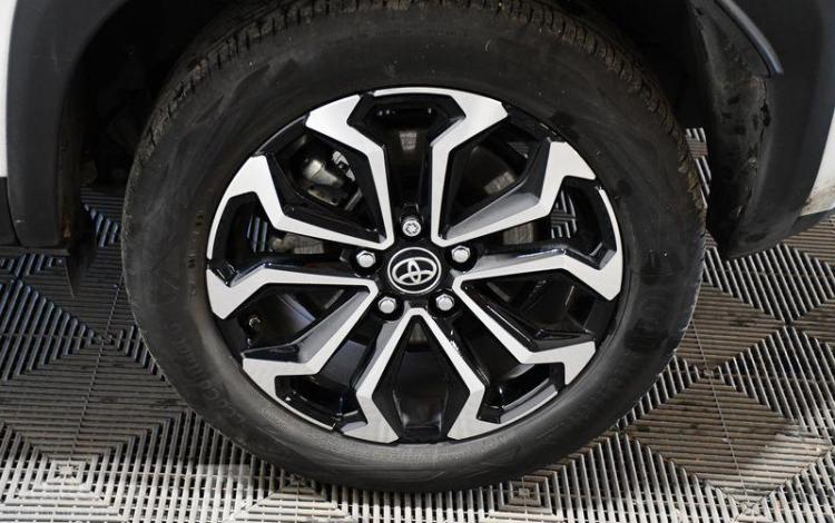 TOYOTA YARIS CROSS BLANC GJ-210-CQ