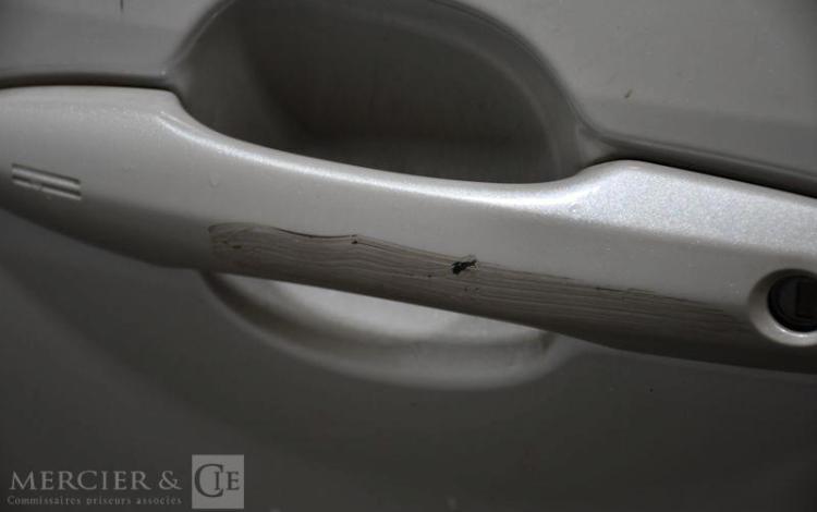 TOYOTA YARIS CROSS BLANC GJ-210-CQ