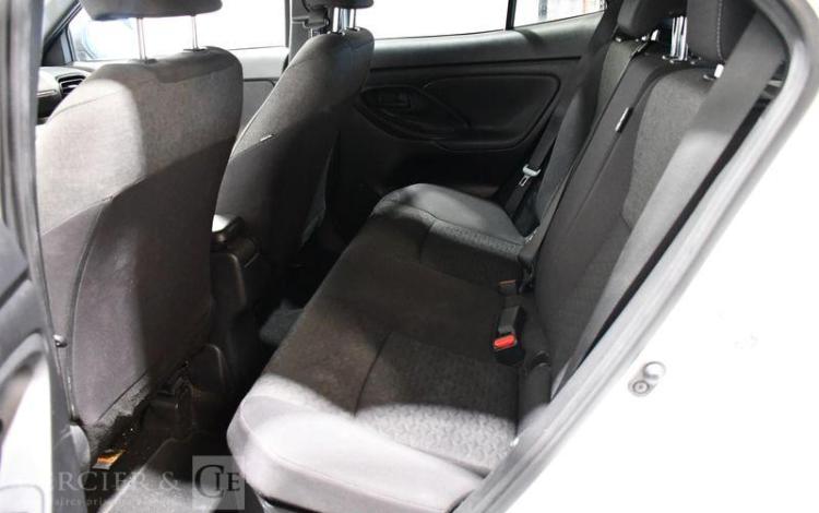 TOYOTA YARIS CROSS BLANC GJ-210-CQ