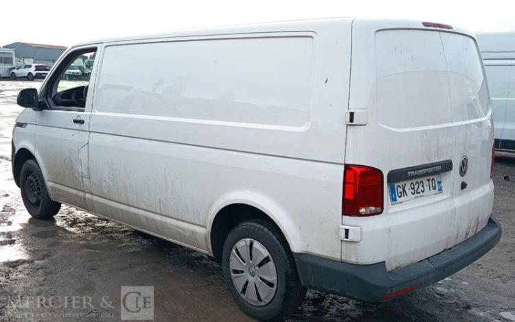 VOLKSWAGEN TRANSPORTER T6 (7H) Fourgon L2H1 2.0 TDI 16V 150 cv – DIESEL – ANNEE 2022 BLANC GK-923-TQ