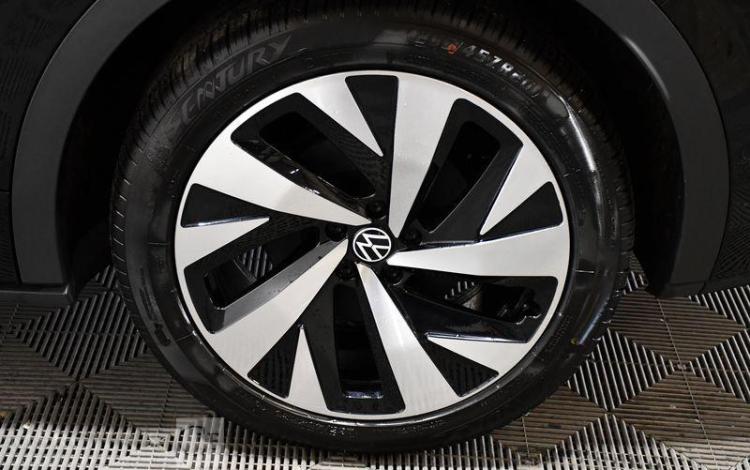 VOLKSWAGEN ID5 205 95PPM 77KWH PRO PERFORMANCE NOIR GL-328-HB