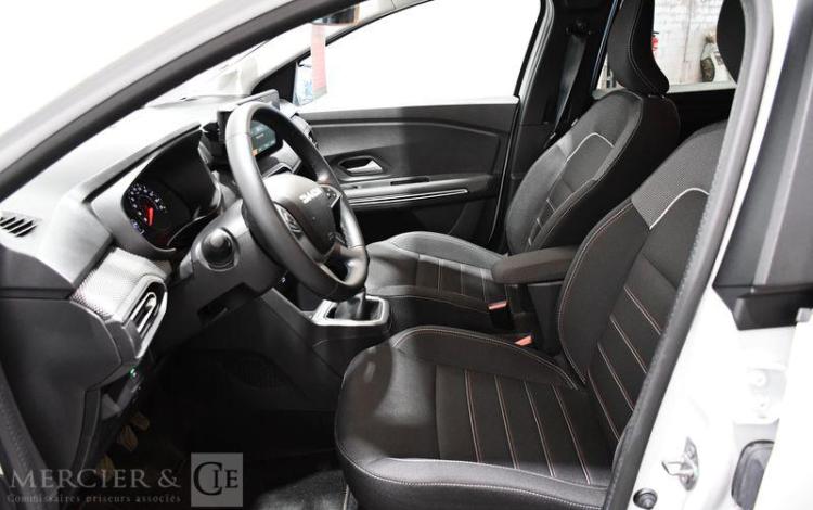 DACIA JOGGER ECO-G 100CH 7PL SL EXTREME BLANC GL-578-RC