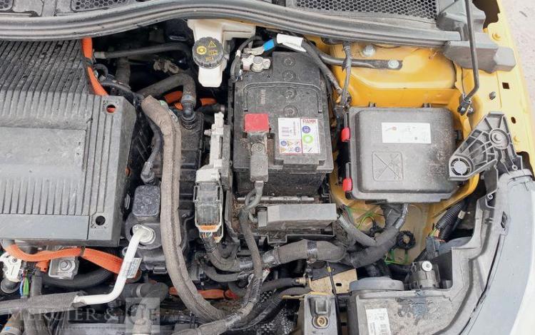 PEUGEOT e-208 135ch 50KWH ACTIVE JAUNE GL-705-KL