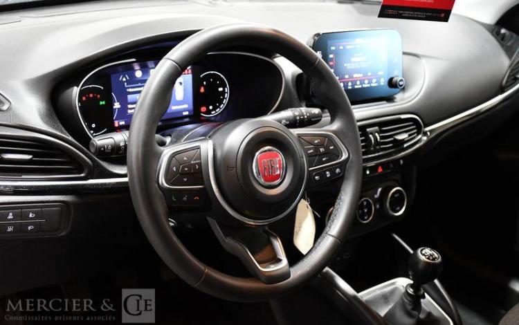 FIAT TIPO SW CROSS 1.6 MJT 130 PLUS GRIS GL-891-WK