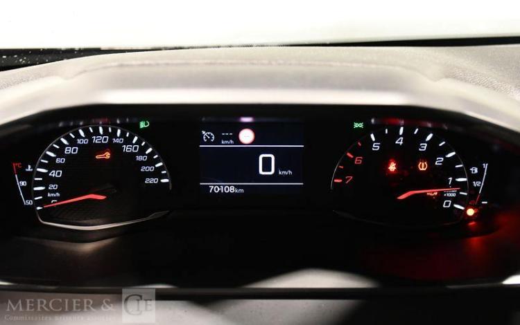 PEUGEOT 2008 1.2 PURETECH 100ch STYLE NOIR GM-125-KM