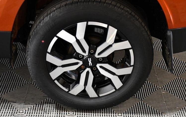 DACIA DUSTER 1.5 BLUEDCI 115 JOURNEY PLUS ORA GM-480-DN