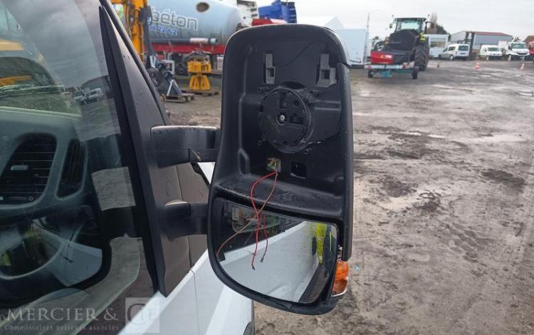 IVECO DAILY VI Fourgon Phase 3 35S18 3.0 D 16V Hi-Matic 175 cv Boîte auto BLANC GM-740-ZM