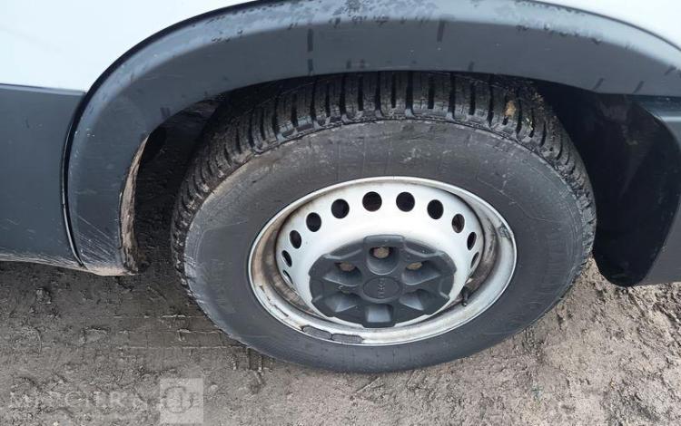 IVECO DAILY VI Fourgon Phase 3 35S18 3.0 D 16V Hi-Matic 175 cv Boîte auto BLANC GM-740-ZM