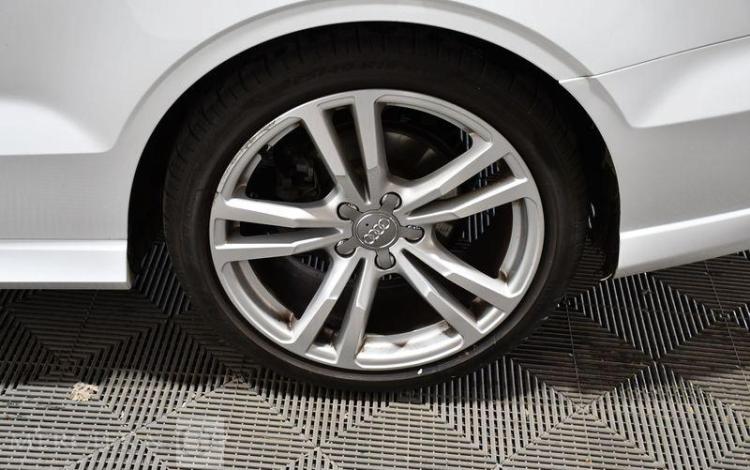 AUDI A3 CABRIOLET 1,4 COD TFSI 150CH SPORT S-TRONIC BVA BLANC GN-598-ZQ