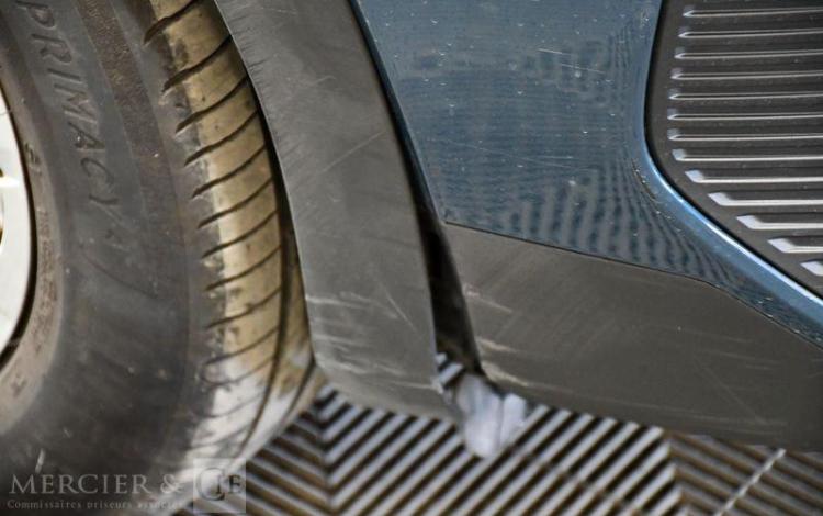 PEUGEOT 5008 ACTIVE PACK PURETECH VERT GN-629-MW