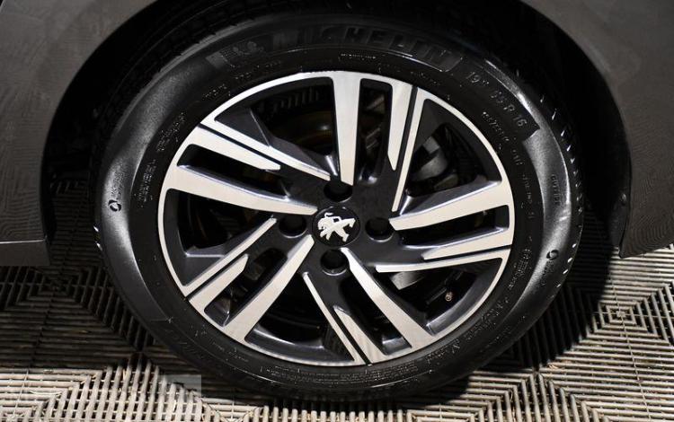 PEUGEOT 208 1.2 PURETECH 100ch ALLURE 5 PTS GRIS GN-882-JT