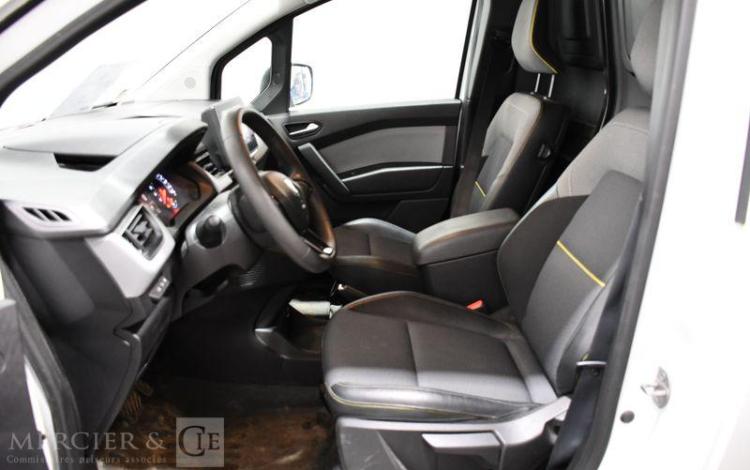 RENAULT KANGOO 1.3 TCE 130ch L1 EXTRA EDC BLANC GP-142-HL