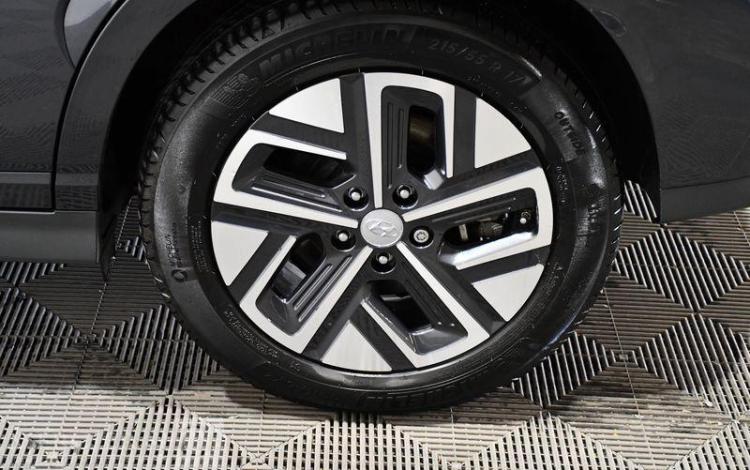 HYUNDAI KONA INTUITIVE GRIS GP-564-SE