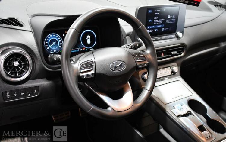 HYUNDAI KONA INTUITIVE GRIS GP-564-SE