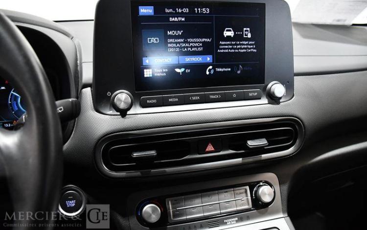 HYUNDAI KONA INTUITIVE GRIS GP-564-SE