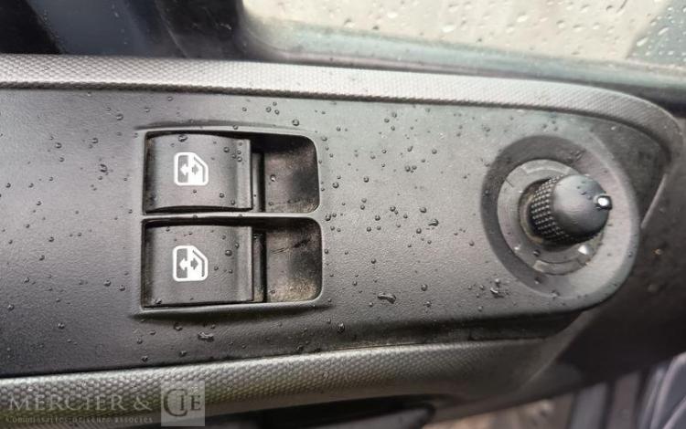 IVECO DAILY VI 35S14 2.3 D 16V 136 cv – DIESEL – 49456 KMS – ANNEE 2023 NOIR GQ-250-DL