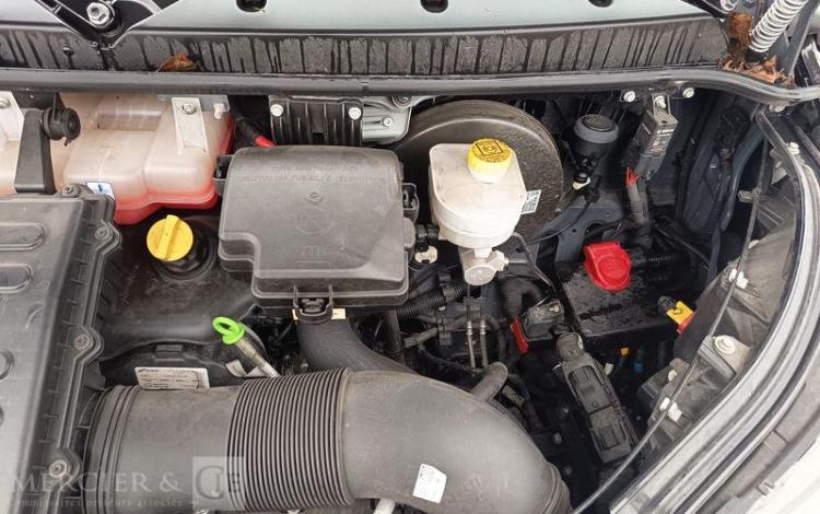 IVECO DAILY VI 35S14 2.3 D 16V 136 cv – DIESEL – 49456 KMS – ANNEE 2023 NOIR GQ-250-DL