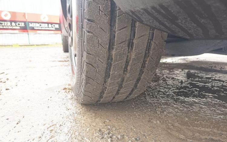 IVECO DAILY VI 35S14 2.3 D 16V 136 cv – DIESEL – 49456 KMS – ANNEE 2023 NOIR GQ-250-DL