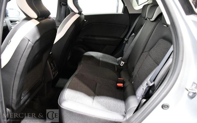 RENAULT CAPTUR MILD HYBRID 140 TECHNO GRIS GR-245-KF