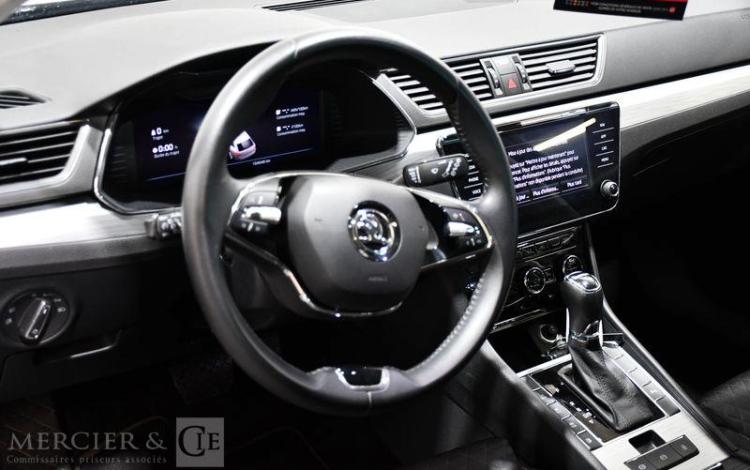 SKODA SUPERB COMBI 1.4 TSI 218H 155 PHEV 13KWH BUSINESS DSG GRIS GR-449-SH