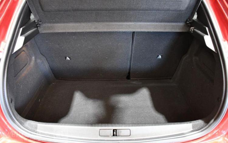 PEUGEOT 208 STYLE PURE TECH 100 S&S ROUGE GR-562-HF