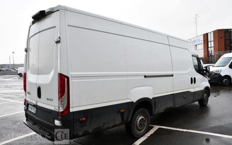 IVECO DAILY 6 FG PHASE 3 35S18 3,0D HI MATIC 175CH BVA  GR-947-PZZ