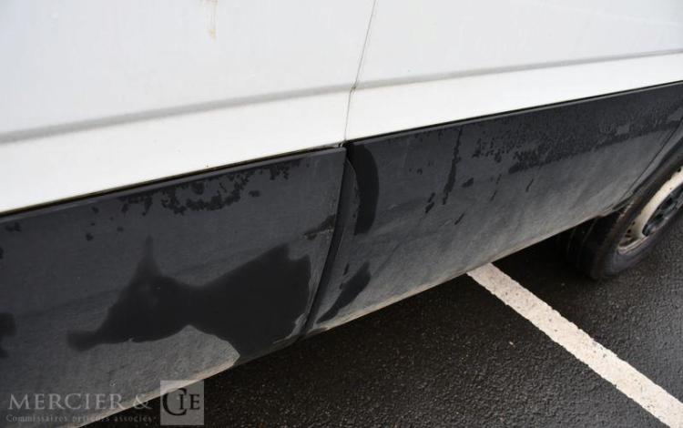 IVECO DAILY 6 FG PHASE 3 35S18 3,0D HI MATIC 175CH BVA  GR-947-PZZ