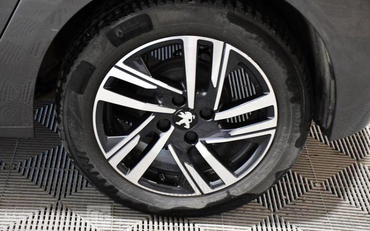 PEUGEOT 208 1.2 PURETECH 75ch STYLE GRIS GS-115-HS