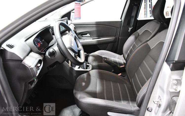 DACIA SANDERO GRIS GS-602-VQ