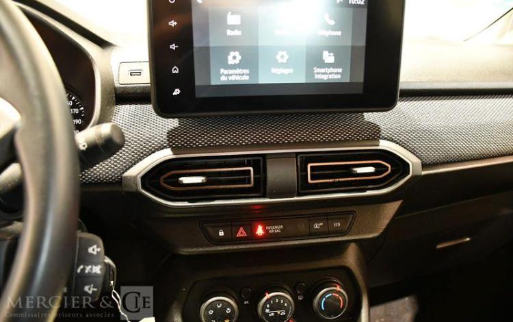 DACIA SANDERO GRIS GS-602-VQ