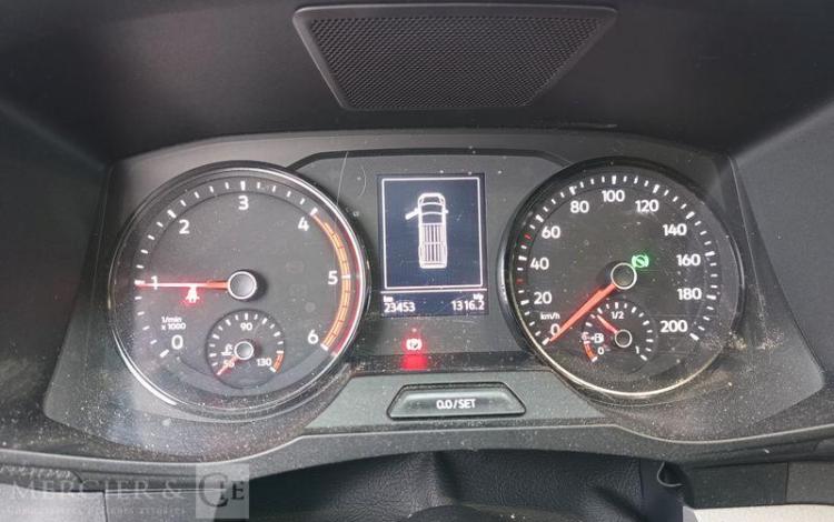 VOLKSWAGEN CRAFTER FOURGON 2.0 TDI 175ch 3t5 L4H3 FWD BVA BLANC GS-640-KQ