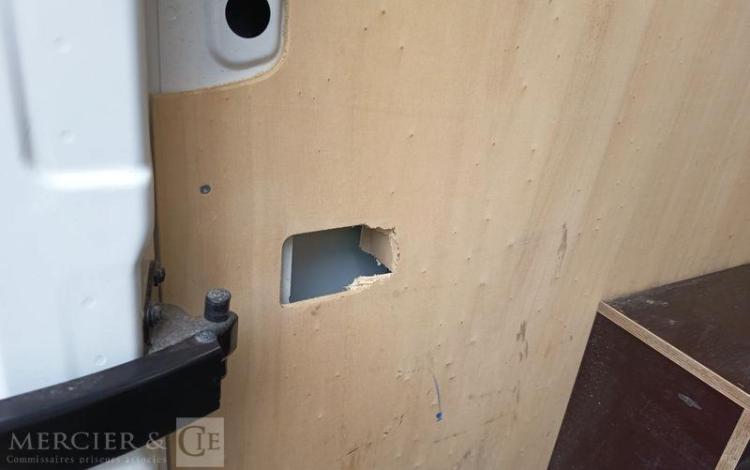 VOLKSWAGEN CRAFTER FOURGON 2.0 TDI 175ch 3t5 L4H3 FWD BVA BLANC GS-640-KQ