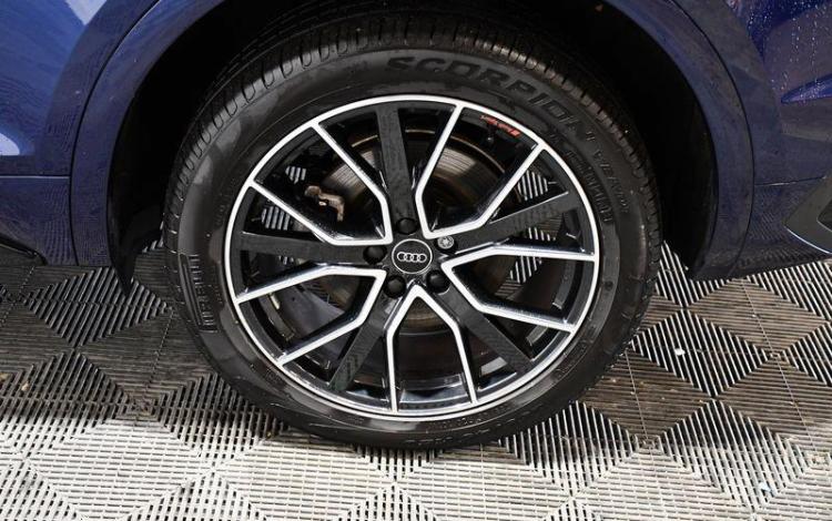 AUDI Q5 SPORTBACK 55 TFSI-e 367ch S-LINE QUATTRO S-TRONIC BLEU GT-272-GW