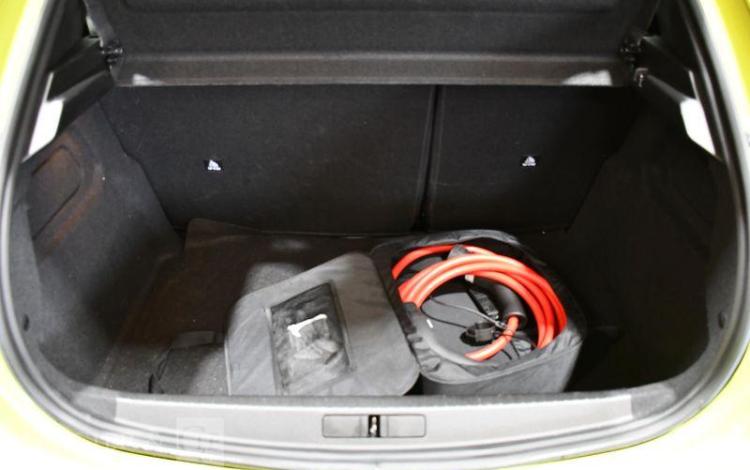 PEUGEOT e-208 135ch 50KWH STYLE JAUNE GT-454-XK