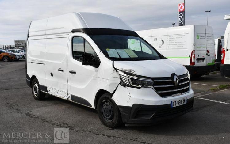RENAULT TRAFIC III Fourgon Phase 3 L2H2 3.0T 2.0 dCi 16V S&S 150 cv – ANNEE 2024 BLANC GT-898-XN