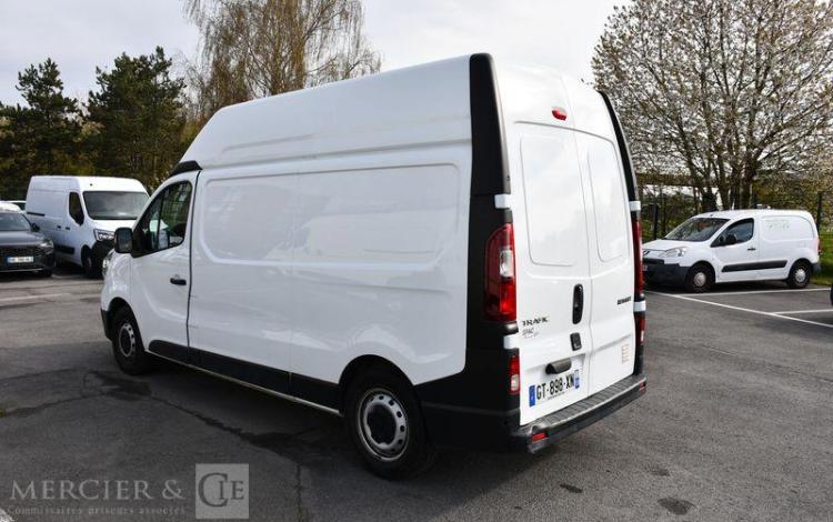 RENAULT TRAFIC III Fourgon Phase 3 L2H2 3.0T 2.0 dCi 16V S&S 150 cv – ANNEE 2024 BLANC GT-898-XN