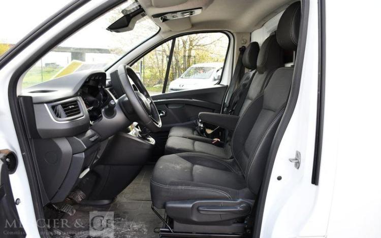 RENAULT TRAFIC III Fourgon Phase 3 L2H2 3.0T 2.0 dCi 16V S&S 150 cv – ANNEE 2024 BLANC GT-898-XN