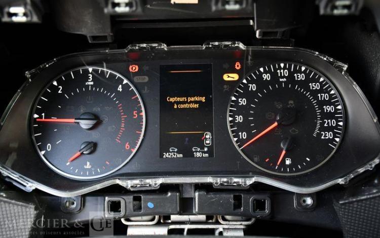 RENAULT TRAFIC III Fourgon Phase 3 L2H2 3.0T 2.0 dCi 16V S&S 150 cv – ANNEE 2024 BLANC GT-898-XN