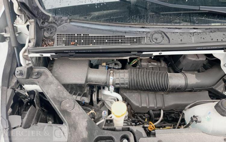 RENAULT TRAFIC III Fourgon Phase 3 L2H2 3.0T 2.0 dCi 16V S&S 150 cv – ANNEE 2024 BLANC GT-898-XN