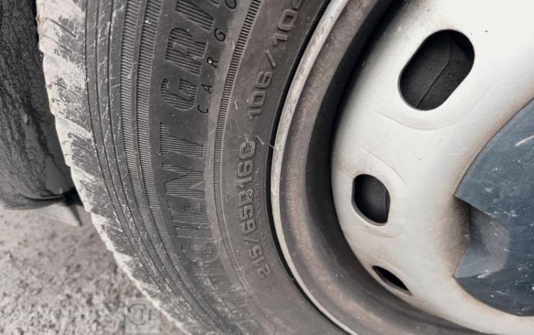 RENAULT TRAFIC III Fourgon Phase 3 L2H2 3.0T 2.0 dCi 16V S&S 150 cv – ANNEE 2024 BLANC GT-898-XN